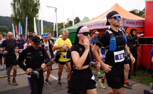 23 kilometry po górach. Zawodnicy pełni uśmiechów ruszyli na trasę [ZDJĘCIA] - 44